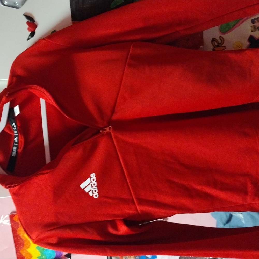 Adidas sweater size M